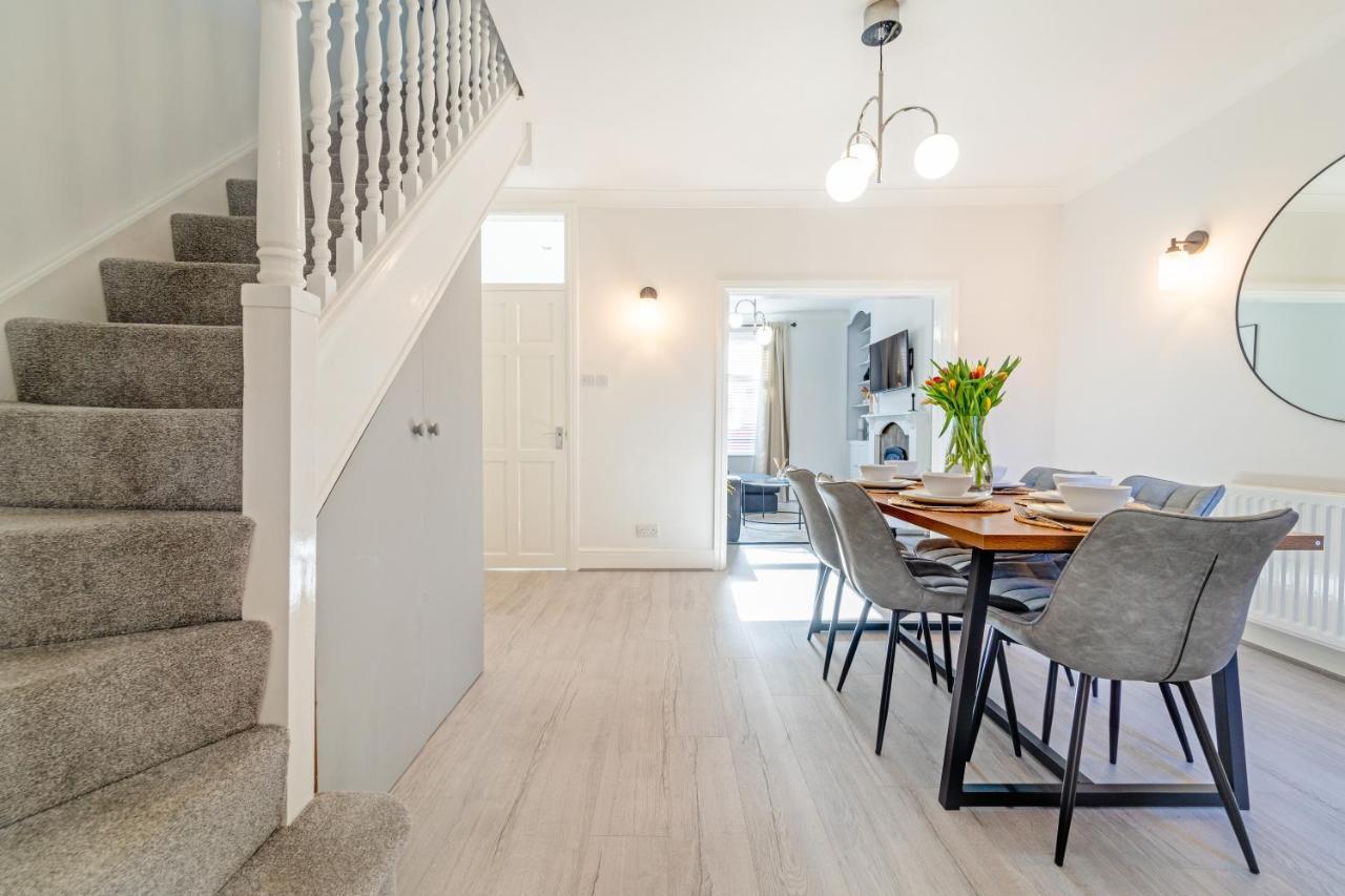Southview Stays - Three Bedroom House 체스터 외부 사진