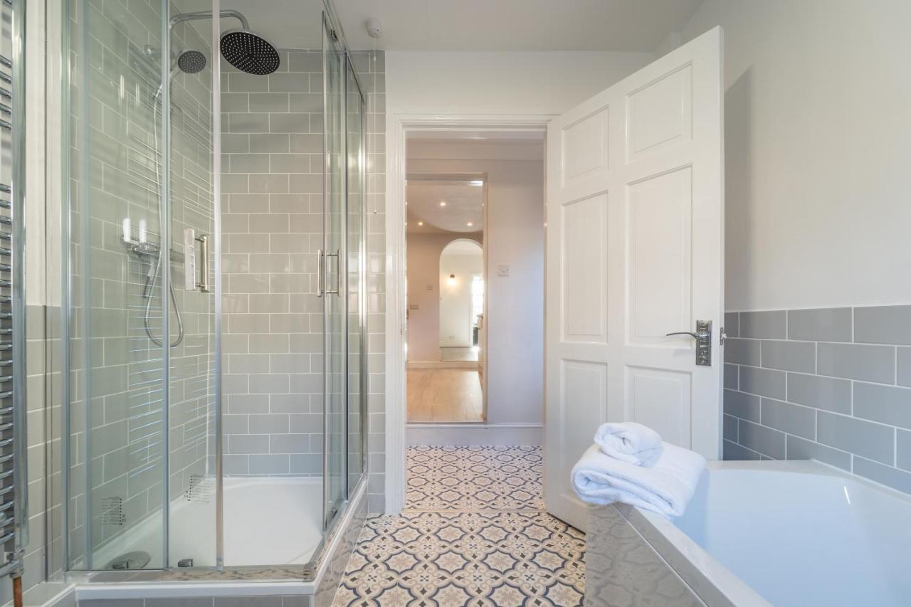 Southview Stays - Three Bedroom House 체스터 외부 사진