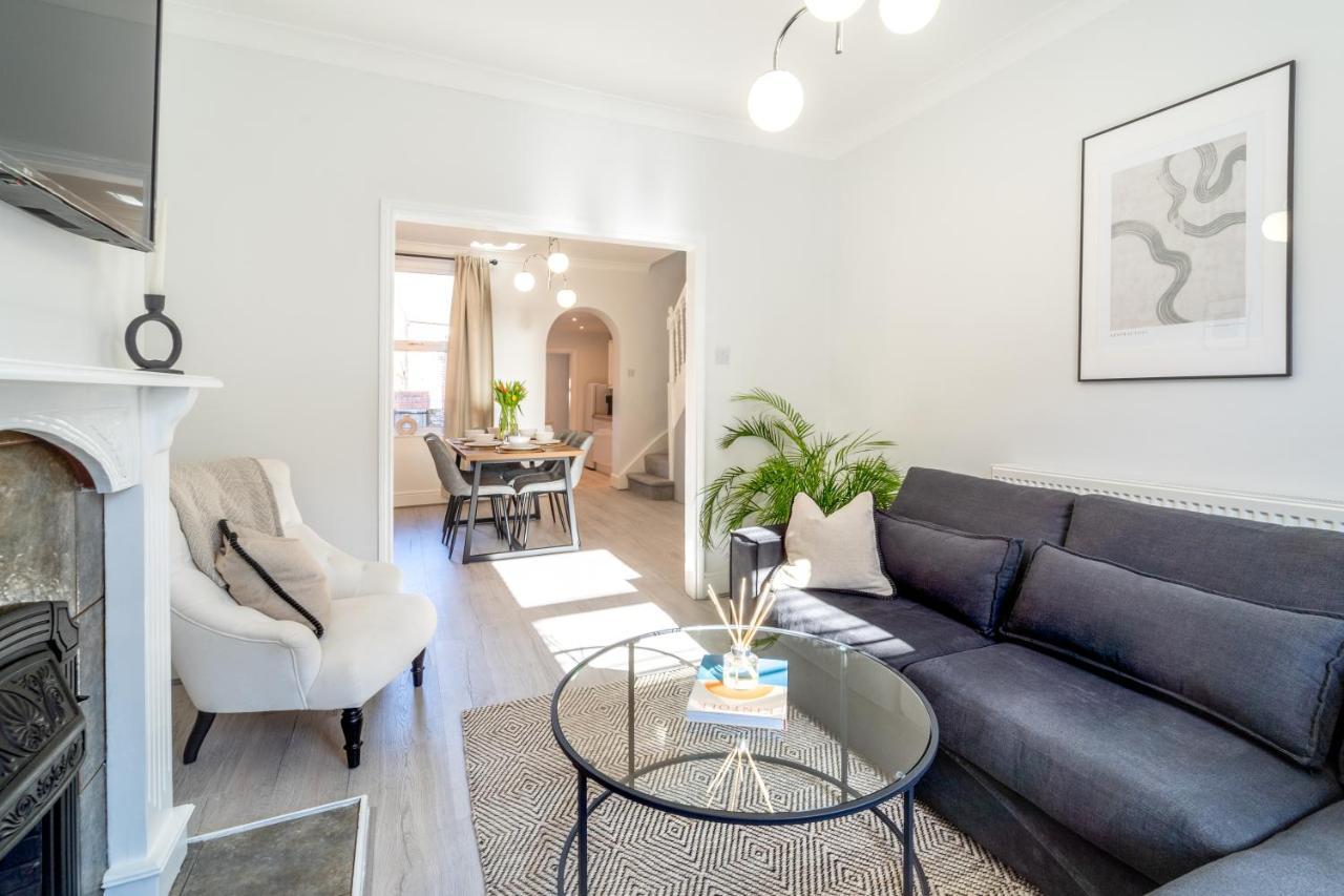 Southview Stays - Three Bedroom House 체스터 외부 사진